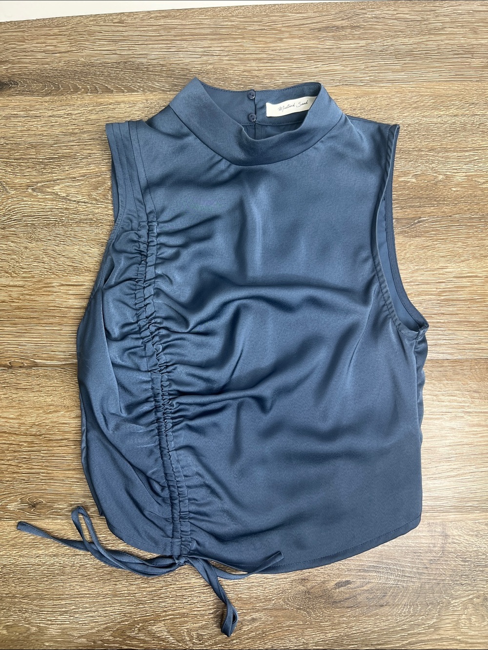 Mustard Seed Satin Ruched Mock Neck Sleeveless Blouse – Blue Gray Size Small